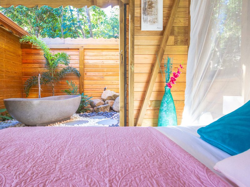 Hébergement AbracadaRoom : Jungle Lodge - piscine privée - Image 10