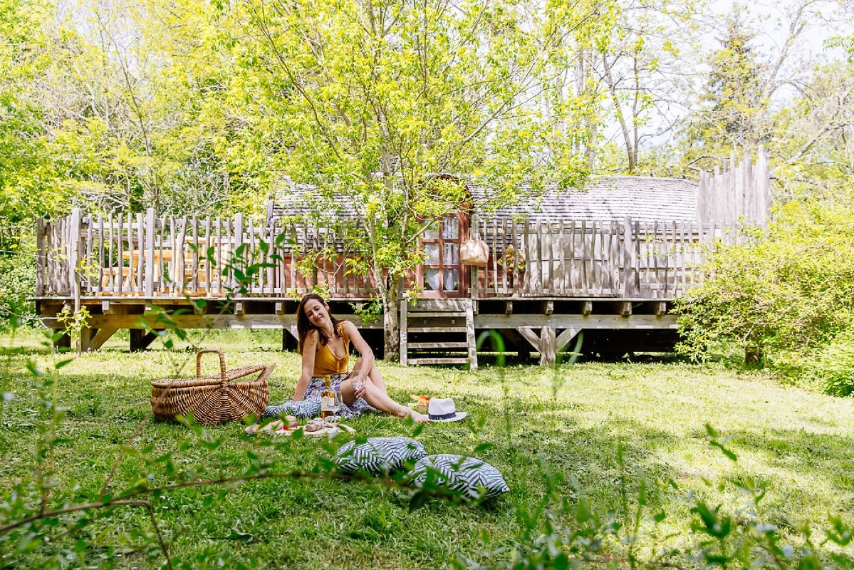 La Roulotte Viticole & Spa privatif à Le Nizan (9)
