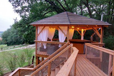 Cabane perchée BLOOMA & Spa à Sarrant (3)