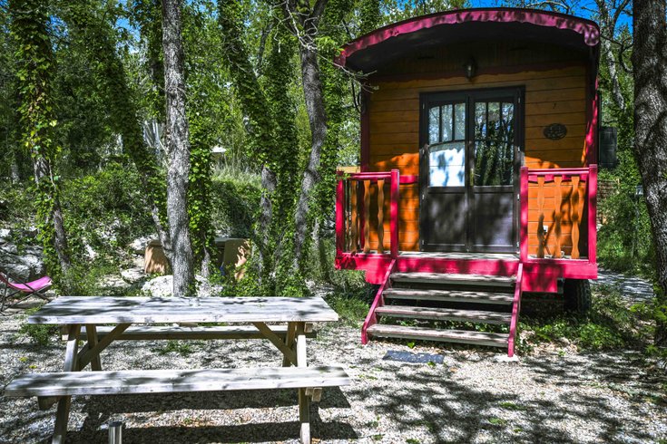 Hébergement AbracadaRoom : Roulotte Gîte Deluxe & Spa en option - Image 2