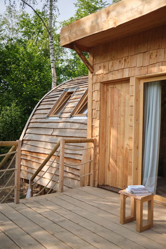 Cabanes Duo Spa sur Pilotis au Bord de l'Eau à St-Léger-Aux-Bois (13)