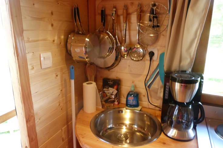 Hébergement AbracadaRoom : Roulotte Maquisarde - Image 8