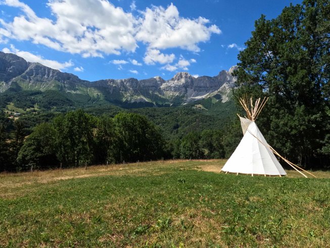 Hébergement AbracadaRoom : Tipi au Woody Ranch, vue sur le Vercors - Image 2