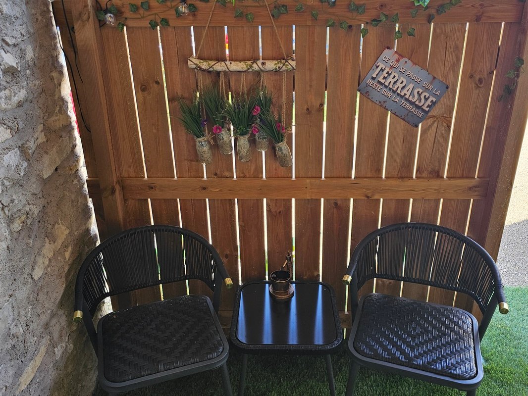 Secret love garden loveroom n'spa à Soleymieu (37)