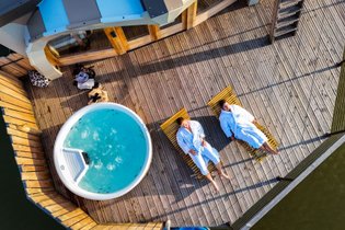 Cabane sur l'eau Ain