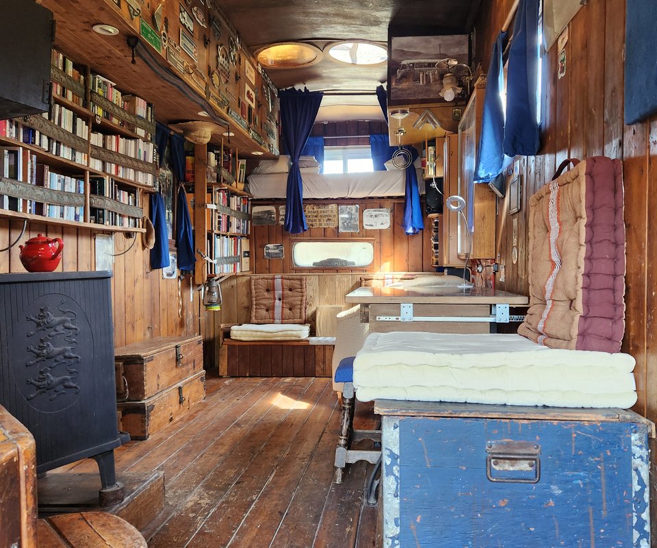 Le Truck-Lodge le ALBION - Spa à Saint-Andiol (2)