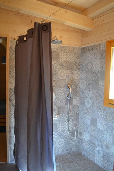 douche-lodge-azur-cabane-belle