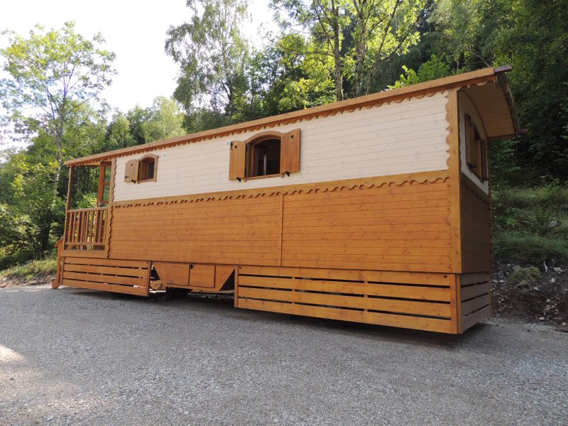 Hébergement AbracadaRoom : La Roulotte des Scaravella - Image 5