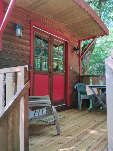 Hébergement AbracadaRoom : Roulotte coté piscine - Image 10