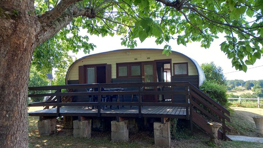 Hébergement AbracadaRoom : L'insolite Tonneau Creusois des années 70 - Image 12