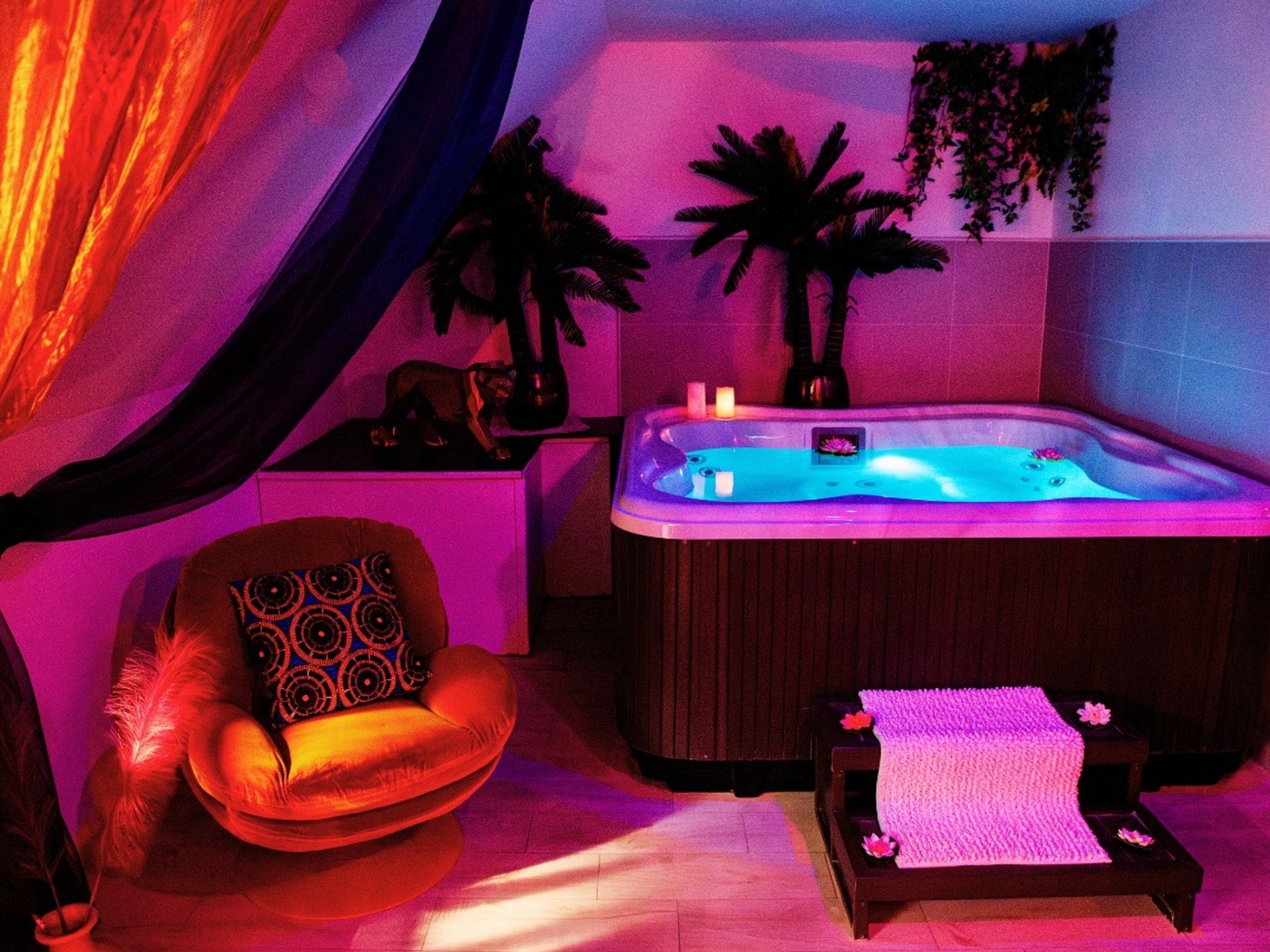 Suite Romantique le secret de Kama avec spa, sauna et douche bien être