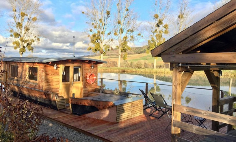 Hébergement AbracadaRoom : La Toue Spa Cabanée - Image 1