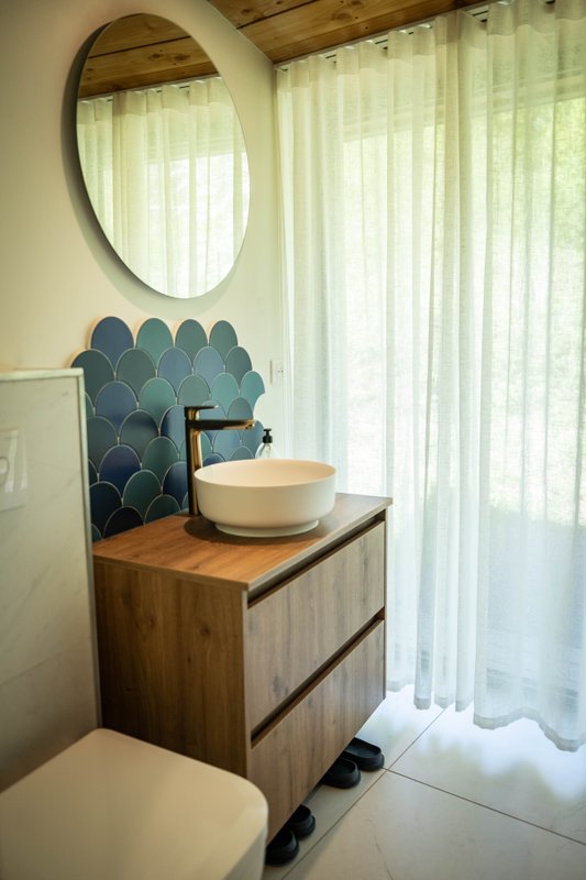 Etno : ecolodge de luxe en pleine nature avec vue et bain nordique à Massingy-Lès-Vitteaux (34)