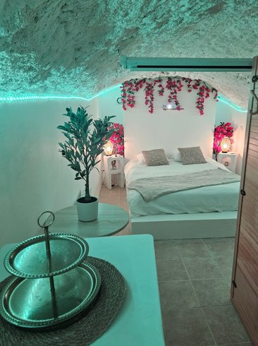 Hébergement AbracadaRoom : KALISPA, baignoire maçonnée et sauna - Image 2
