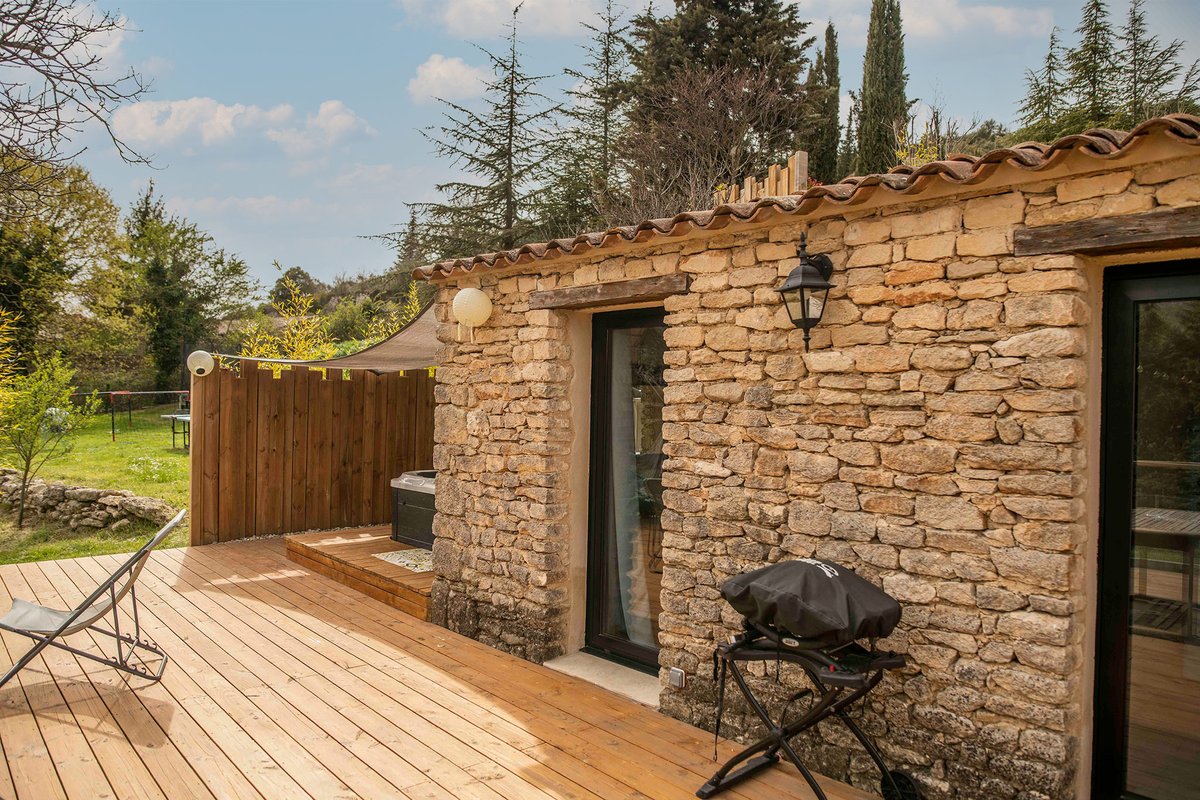 Roulotte la Clé du Luberon & SPA à Buoux (17)