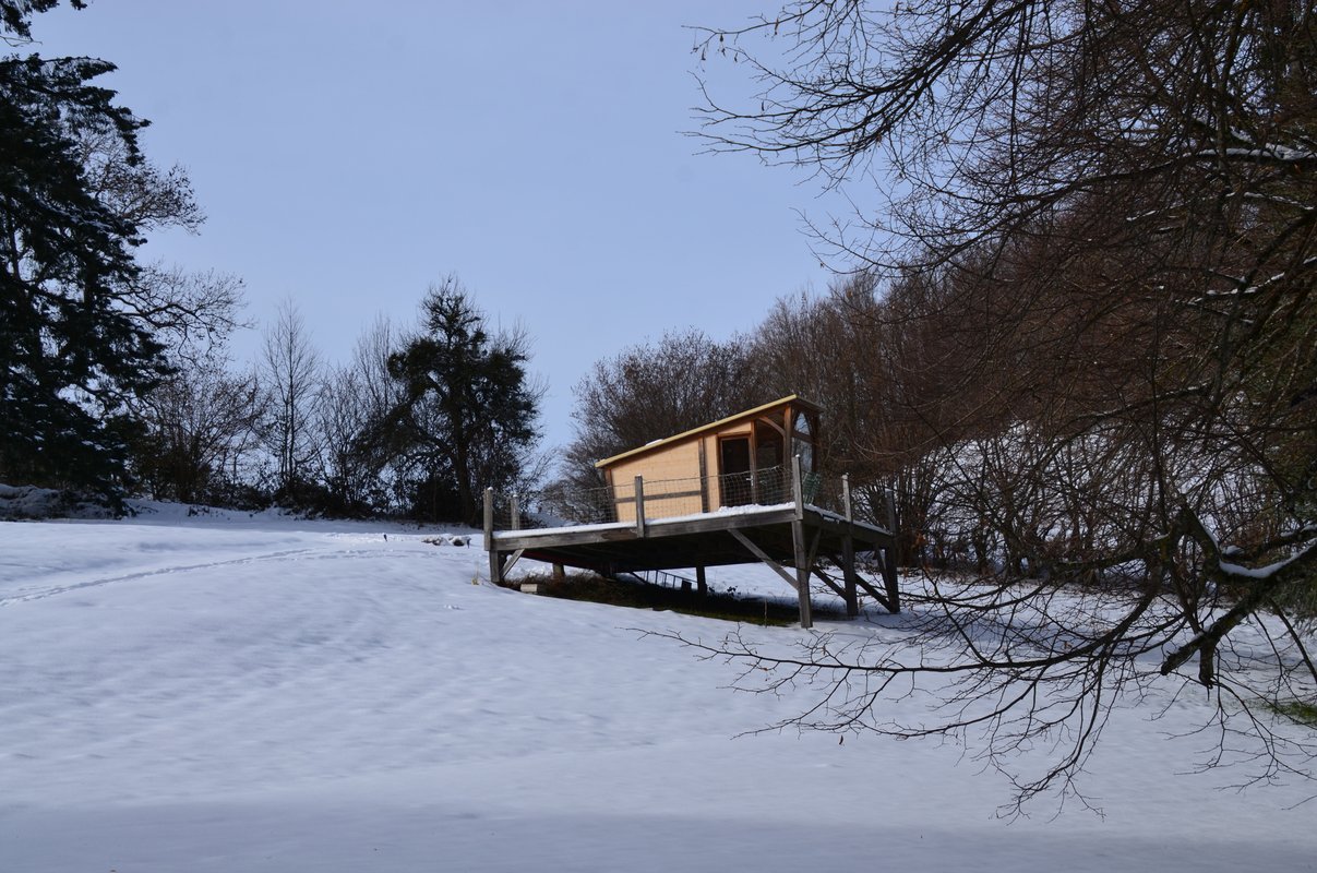 Cabane étoilée et son Spa à Merlas (1)