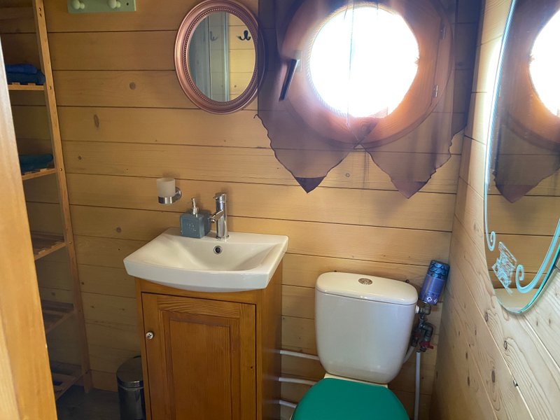 Hébergement AbracadaRoom : Roulotte Miranda - Image 13