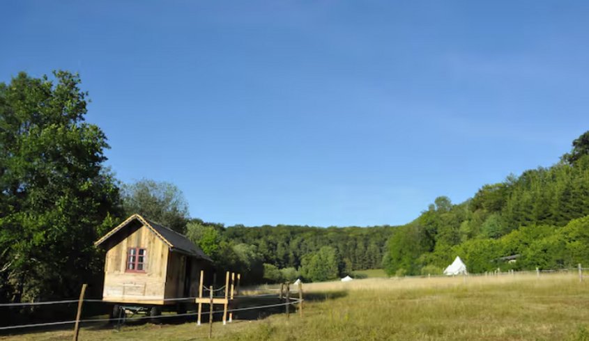 Hébergement AbracadaRoom : Roulotte Aurore - Image 3