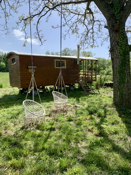 Domaine AbracadaRoom : La petite roulotte de Vallin | Nature | Cosy - Image 8