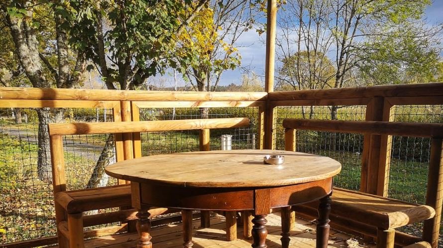 Hébergement AbracadaRoom : La Cabane sur Pilotis Etat Nature - Image 2