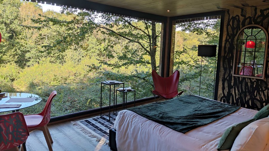 Hébergement AbracadaRoom : Suite Arty + « JungOne » & Spa - Image 5