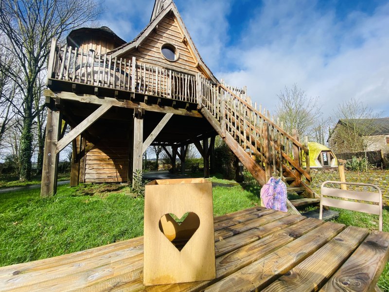 Hébergement AbracadaRoom : Le Repaire du dragon, château féérique avec SPA - Image 43