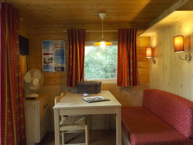 Hébergement AbracadaRoom : Roulotte n°1 - 4 personnes - Image 7