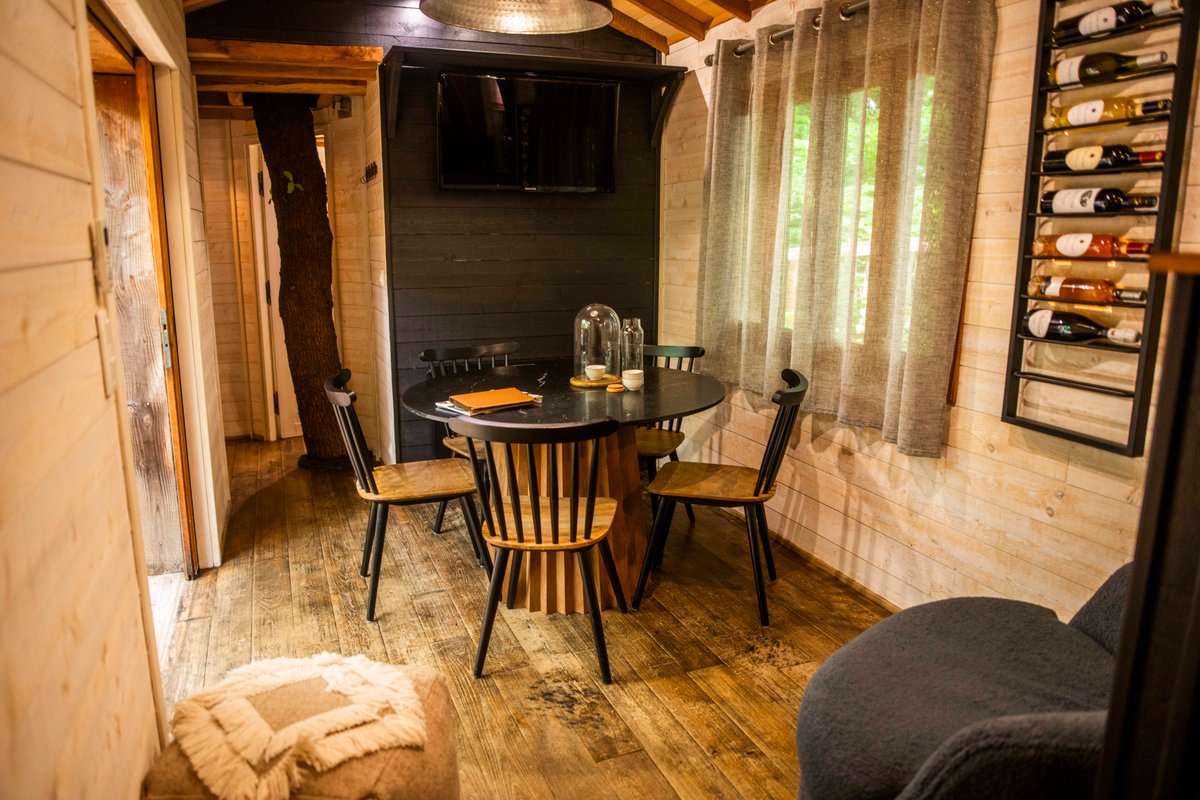 Cabane Château Hautefort & Spa à Beaumontois En Perigord (7)