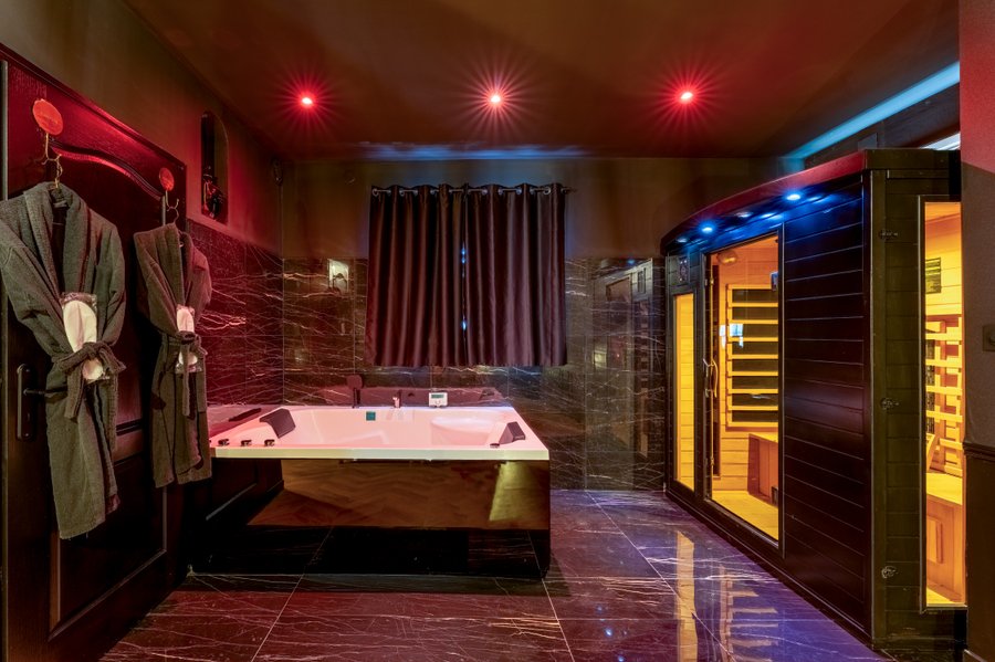 Hébergement AbracadaRoom : Suites Tentation, Balnéo & Sauna - Image 2