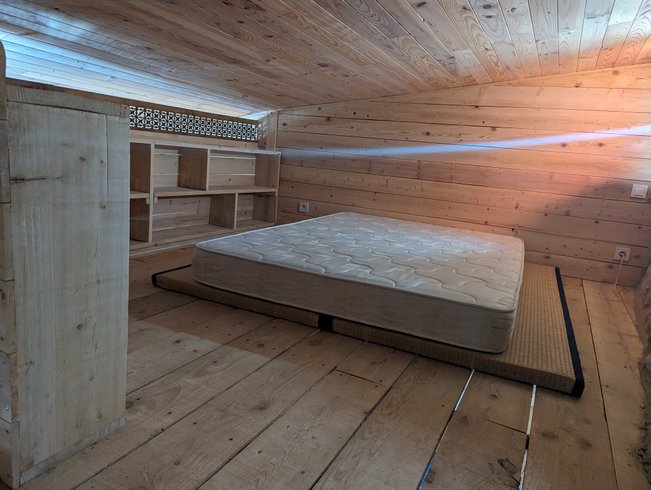 Hébergement AbracadaRoom : Maison organique à la mauvaise herbe - Image 8