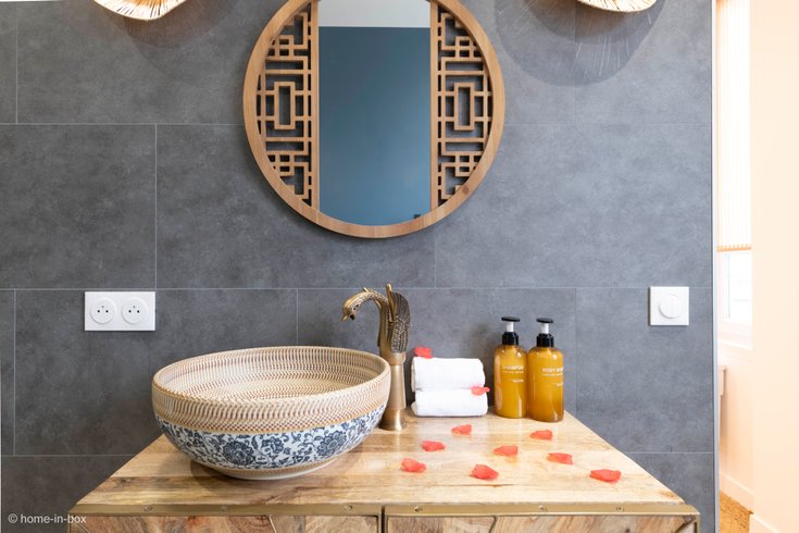 Hébergement AbracadaRoom : Suite Asie avec Jacuzzi 15min Disney - Image 5