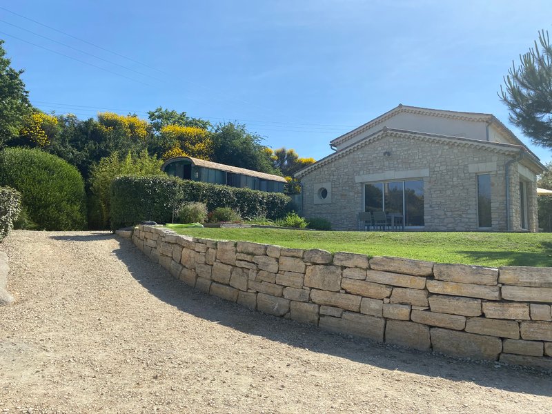 Domaine AbracadaRoom : Une Roulotte à la Campagne - Image 1