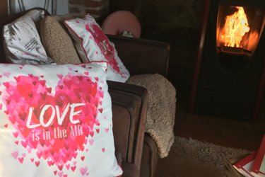 La Maisonnette de poupée avec cheminée, Vue Nature & Vélos à Epagne Epagnette (3)