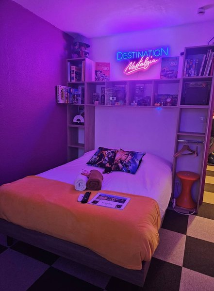 Hébergement AbracadaRoom : Insolite -  Années 80 - Image 8