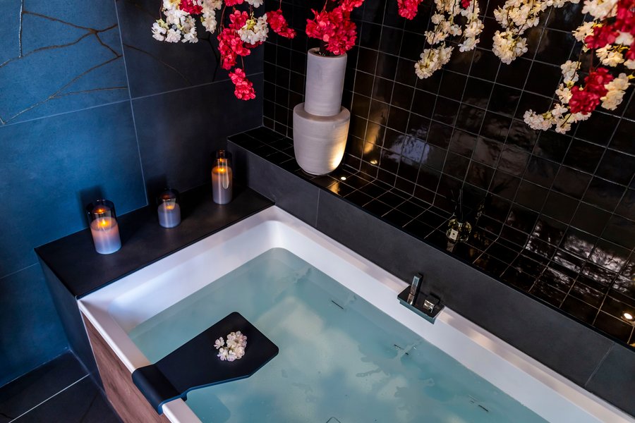 Hébergement AbracadaRoom : NEAT SUITE  -SPA & CINEMA - Image 4