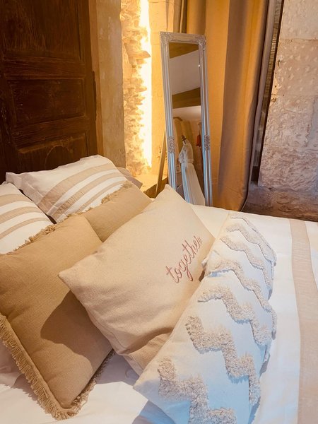 Hébergement AbracadaRoom : La Chambre de Caractère - Image 8