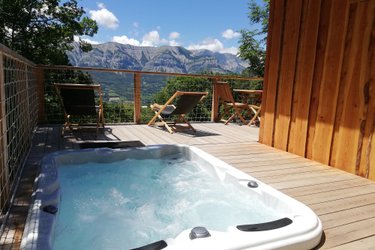 Cabane Spa des Chastelas à St Julien En Champsaur (1)