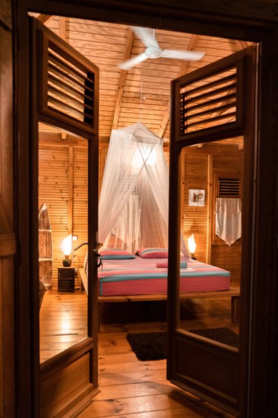 Hébergement AbracadaRoom : Case créole en bois - Image 3