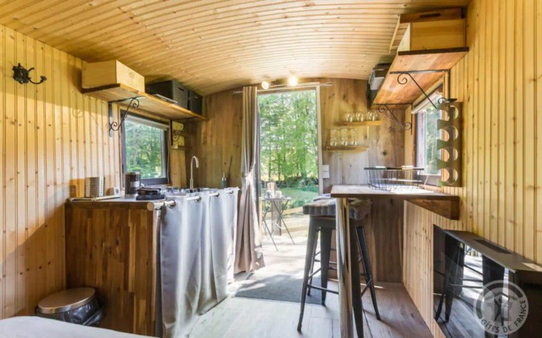 Hébergement AbracadaRoom : La roulotte d'Elise & Bain nordique - Image 12