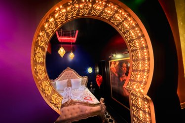 Le Palais des Mille et Une Nuits - Love Room, Jacuzzi, Pièce Secrète à Scheibenhard (3)