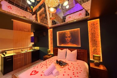 Le Secret de Cléopâtre - Love Room, Jacuzzi, Pièce Secrète à Scheibenhard (1)