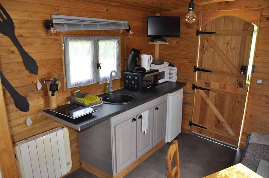 Hébergement AbracadaRoom : La maison du bonheur roulotte & Spa - Image 5