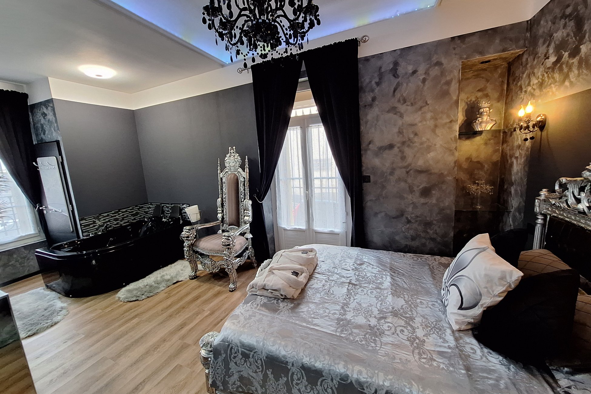 Hébergement UnicStay : La Love Room Biterroise à Béziers