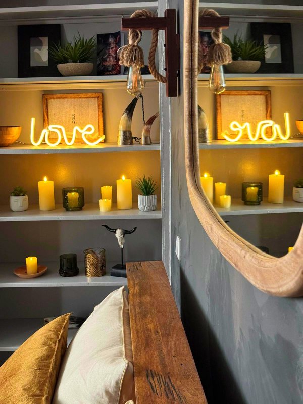 Évasion Scandinave Romantique : Spa XXL & Cinéma à Amiens (7)
