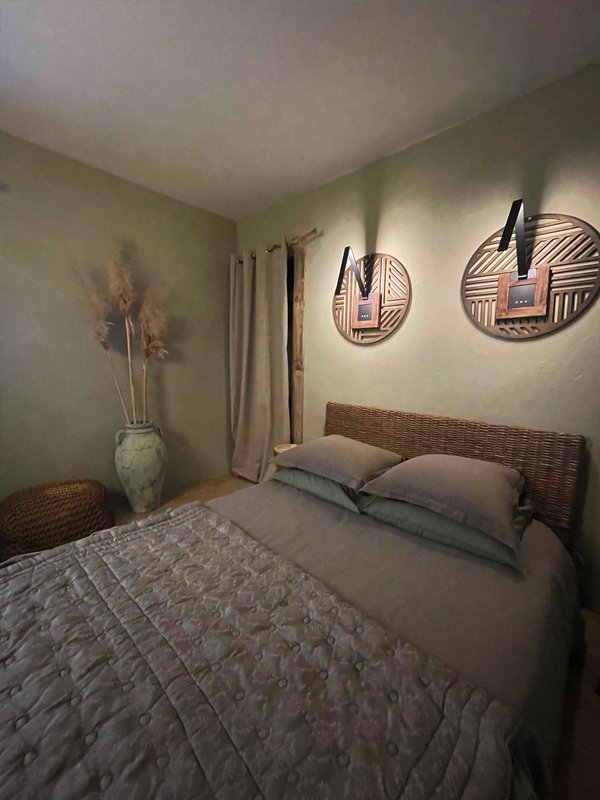 Maison d’hôtes de la Noccemada à Saint Julien Le Montagnier (7)