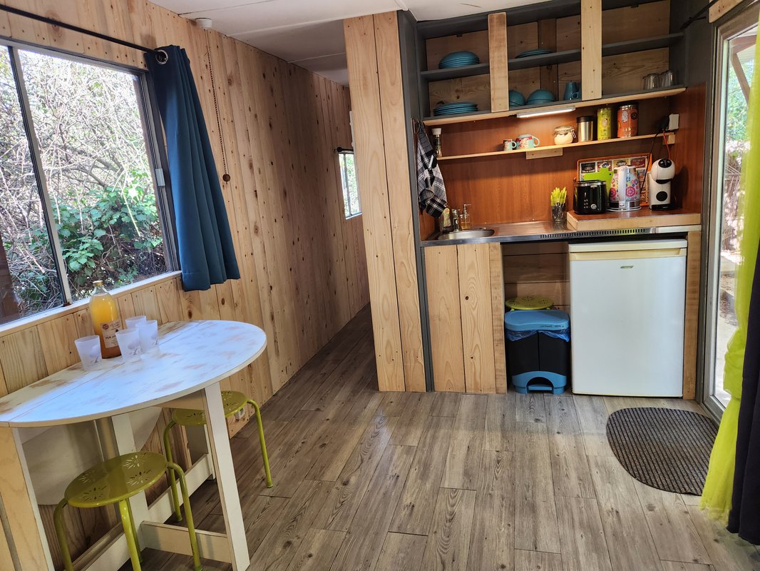 Le Truck-Lodge et SPA privatif LE BERLIET GAK à Saint-Andiol (6)