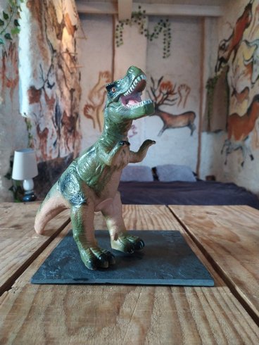 Hébergement AbracadaRoom : Australopitecus avec accès au jacuzzi pendant 30 minutes, Petit-déjeuner, repas du soir & Un massage bien-être 30 minutes par pers - Image 10