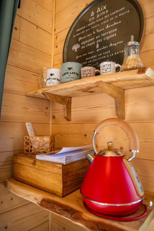 La Cabane Aixoise Piscine & Spa à Aix En Provence (63)
