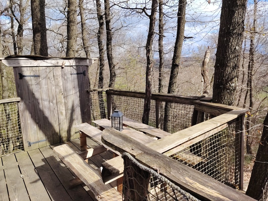 Cabane Piste aux Étoiles – nuit insolite sous toit vitré, jusqu’à 6 personnes, Drôme à Saint-Donat-Sur-L'herbasse (16)