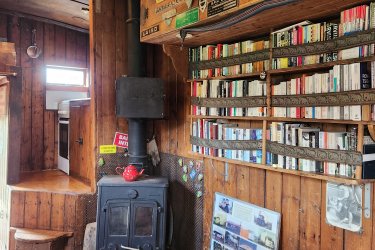 Le Truck-Lodge le ALBION - Spa à Saint-Andiol (3)